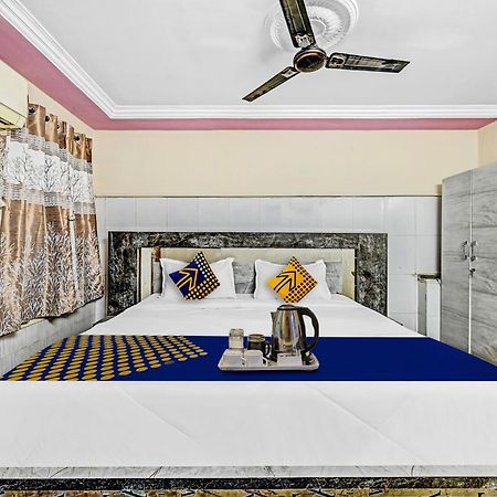 Hotel Spot On Svr Grand Vijayawāda Zewnętrze zdjęcie