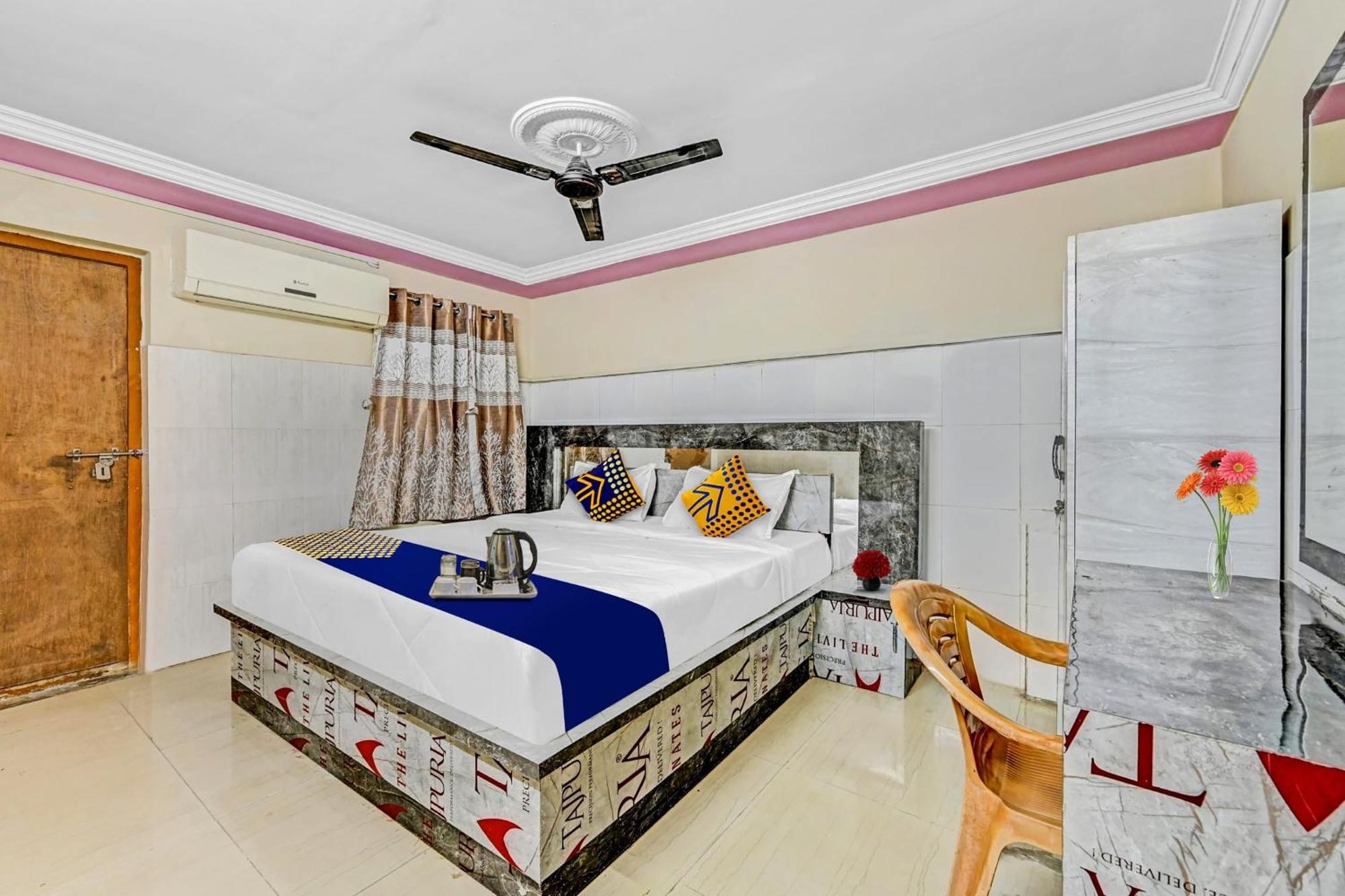 Hotel Spot On Svr Grand Vijayawāda Zewnętrze zdjęcie