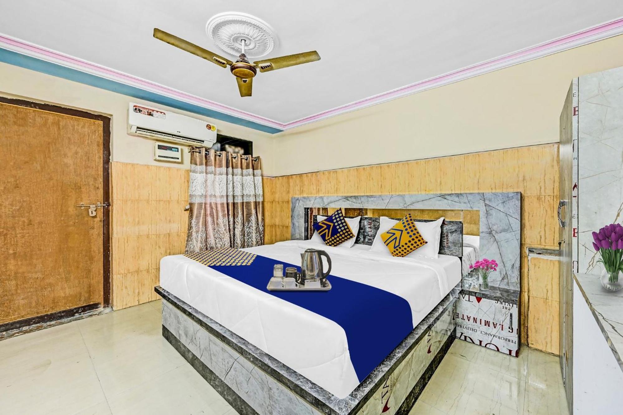 Hotel Spot On Svr Grand Vijayawāda Zewnętrze zdjęcie