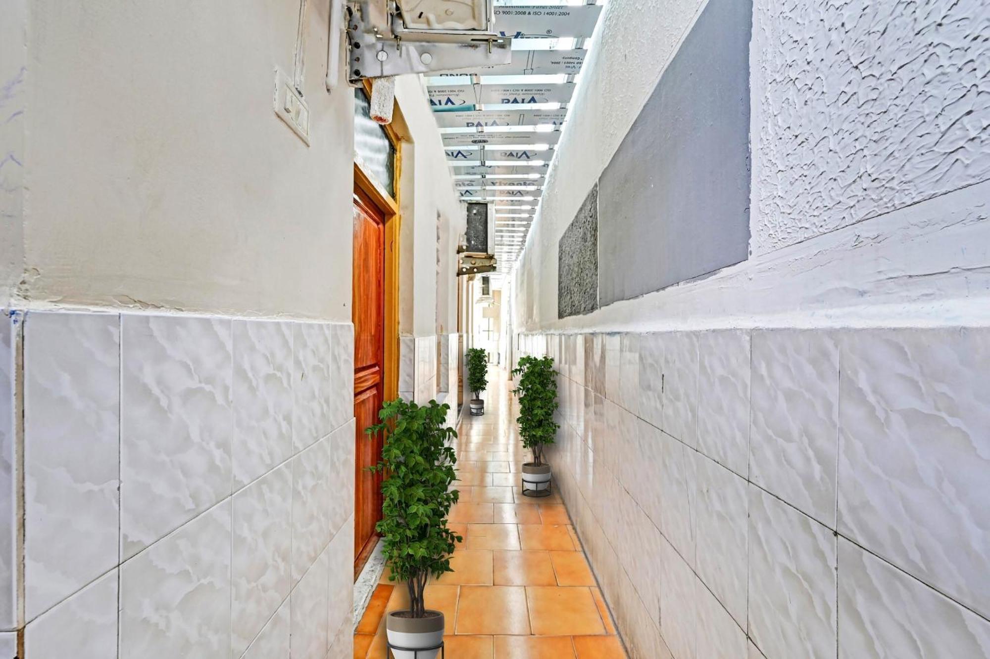 Hotel Spot On Svr Grand Vijayawāda Zewnętrze zdjęcie