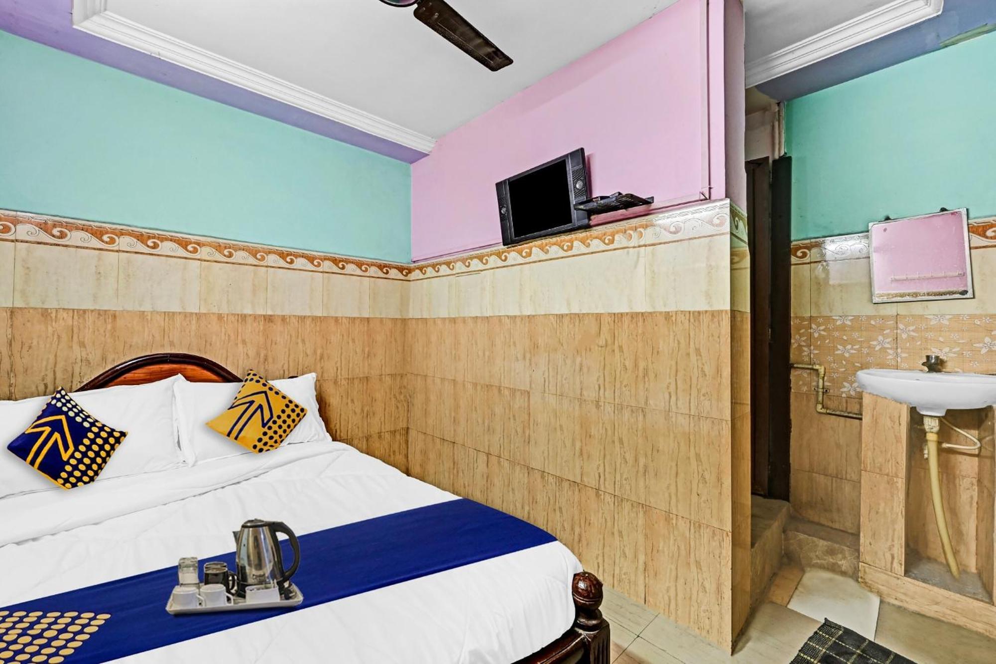 Hotel Spot On Svr Grand Vijayawāda Zewnętrze zdjęcie