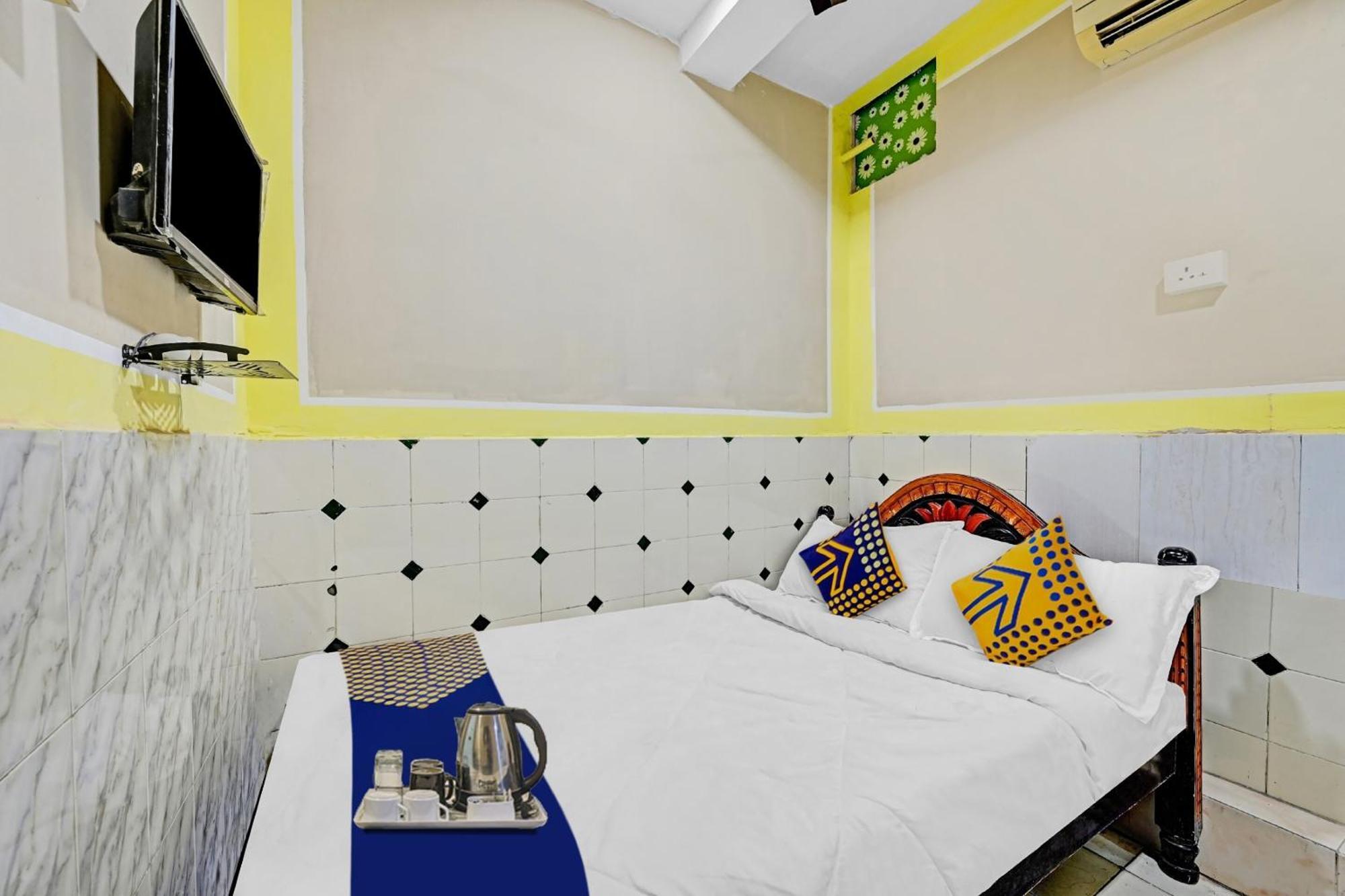 Hotel Spot On Svr Grand Vijayawāda Zewnętrze zdjęcie
