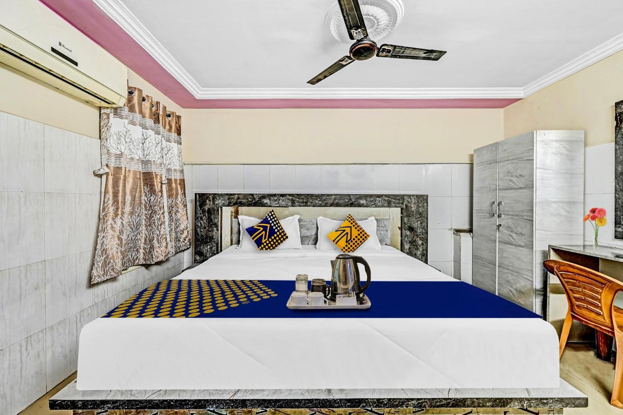 Hotel Spot On Svr Grand Vijayawāda Zewnętrze zdjęcie