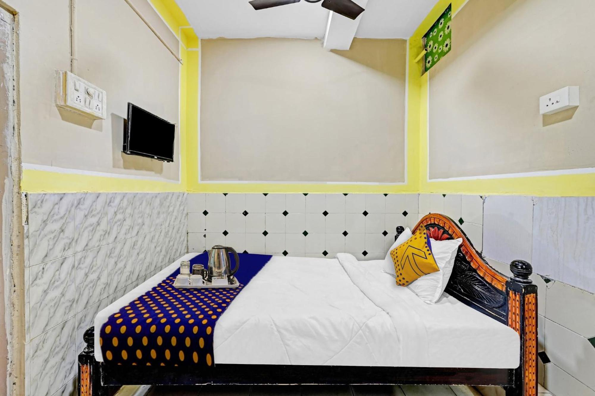 Hotel Spot On Svr Grand Vijayawāda Zewnętrze zdjęcie